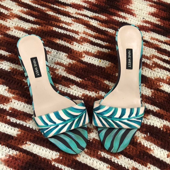 Nine West Europe Ibiza Zebra Striped Kitten Sandal Mules Heels Pumps Open Toe - Picture 1 of 8